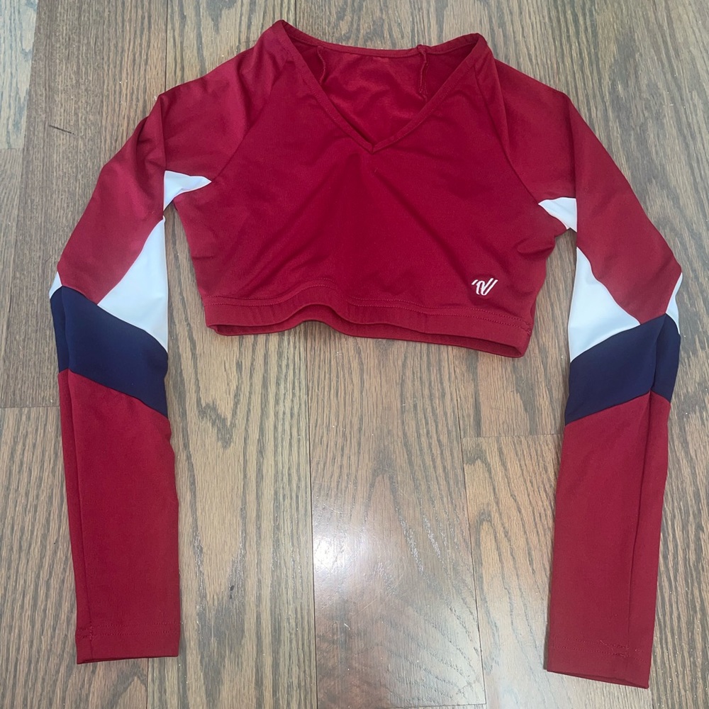 Varsity Spirit V-Neck Patterned Midriff in Size Medium